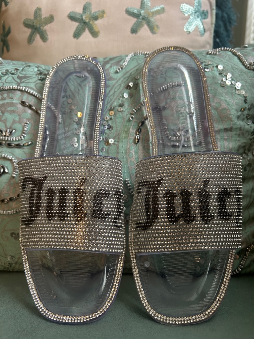 Juicy Couture Women's Hylton Lucite Pool Slide Sandals Size 8